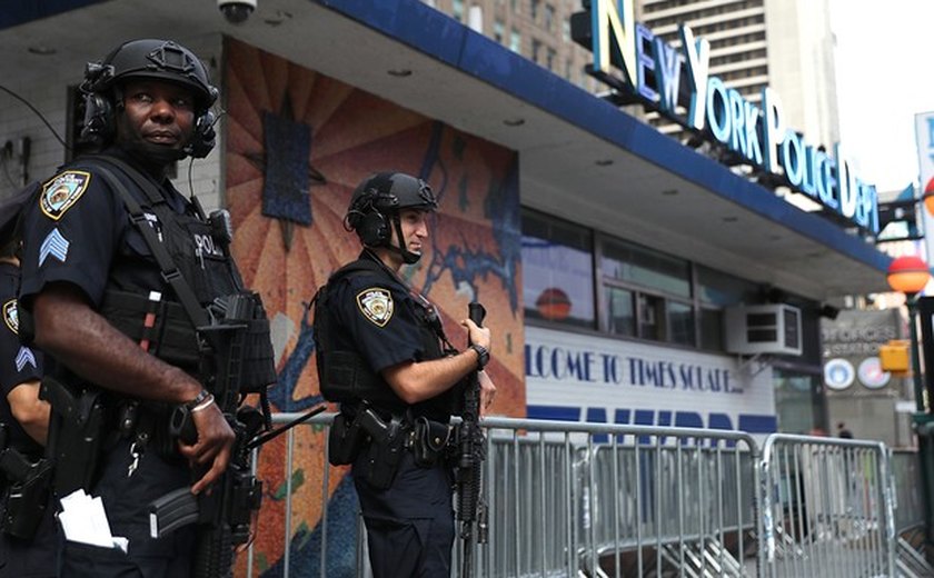 Times Square é isolada devido a mala suspeita em Nova York