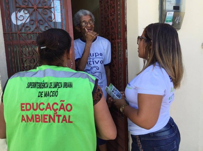 Slum realiza ação de educação ambiental e fiscalização no Poço