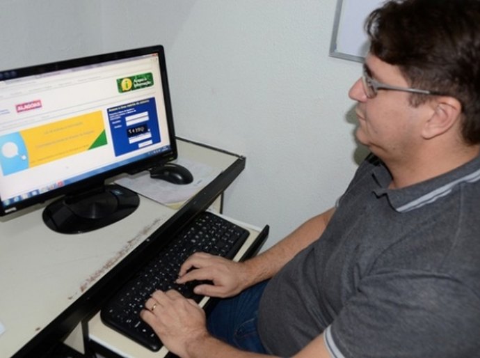 Sesau e controladora geral discutem aperfeiçoamento da transparência
