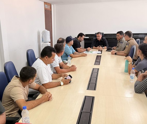 SSP/AL recebe vereador e representantes de grupo envolvido em disputa de terras em Palmeira dos Índios