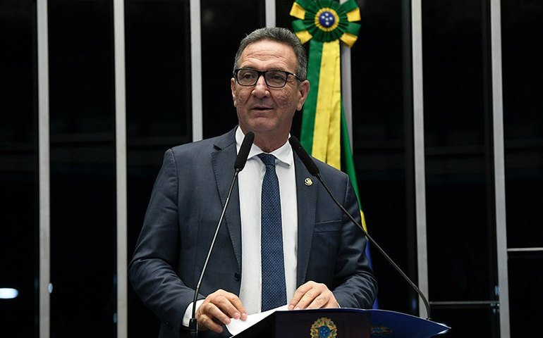Lucas Barreto pede inclusão de servidores da Emdesur nos quadros da União