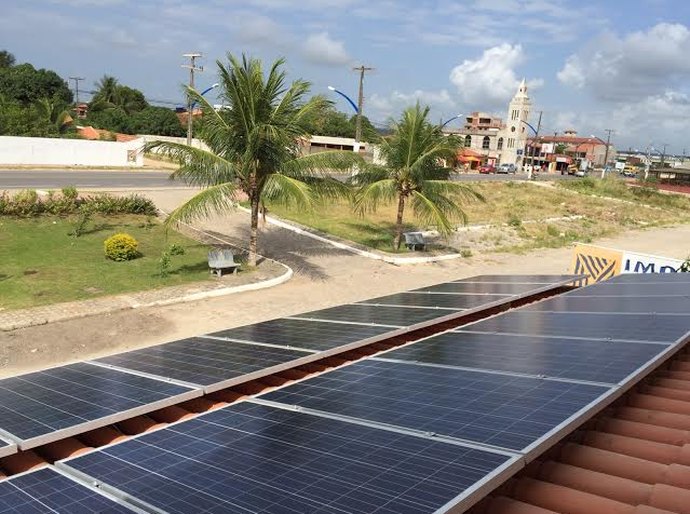 Empresário investe em placas fotovoltaicas para geração de energia solar