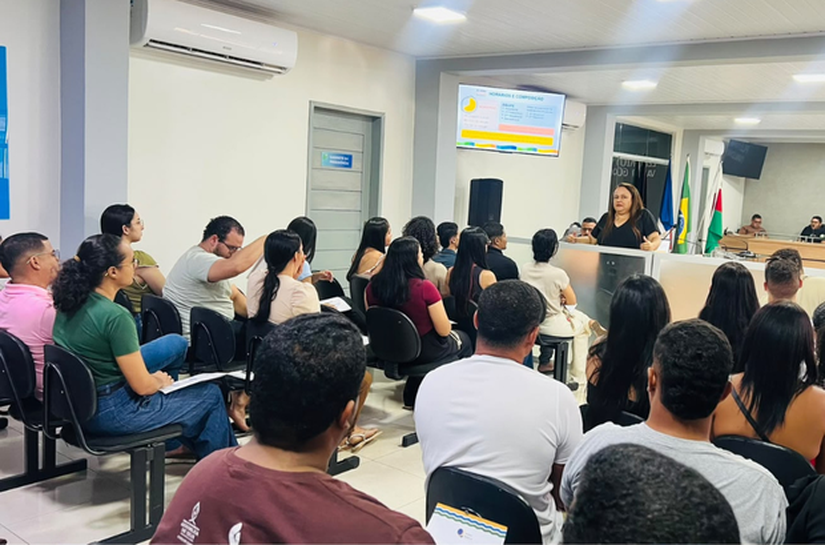 Mesários da 53º Zona Eleitoral participam de treinamento para as Eleições 2026