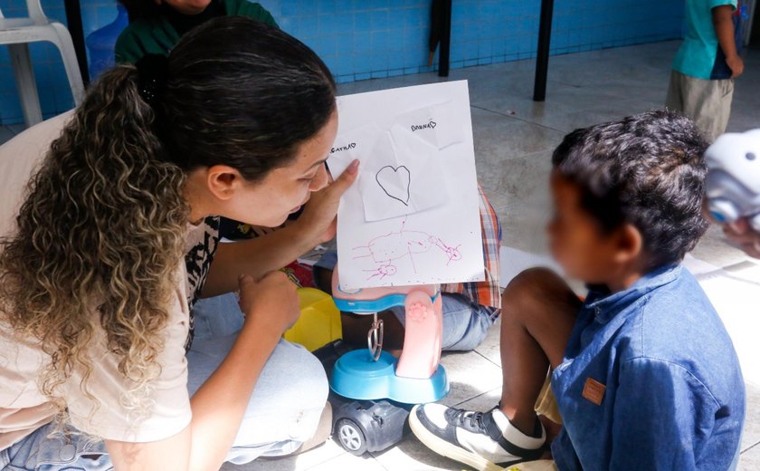 Cria realiza escuta de crianças e mães em situação de rua
