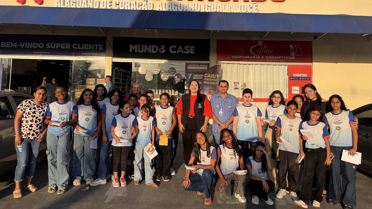 Procon Mirim transforma ida ao supermercado em aprendizado sobre direitos do consumidor