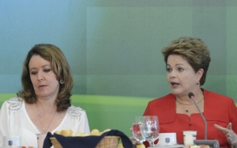 Dilma confirma reforma ministerial para janeiro