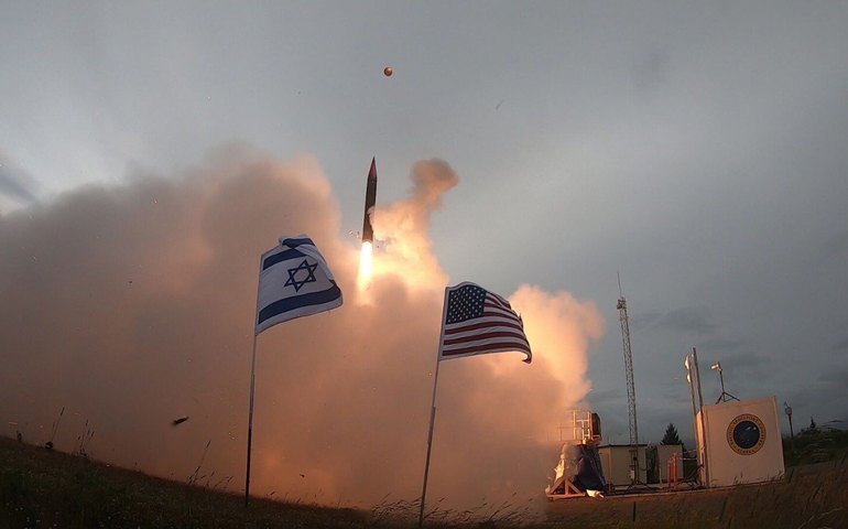 Forças de Defesa de Israel interceptam foguete e drone lançados do Iêmen