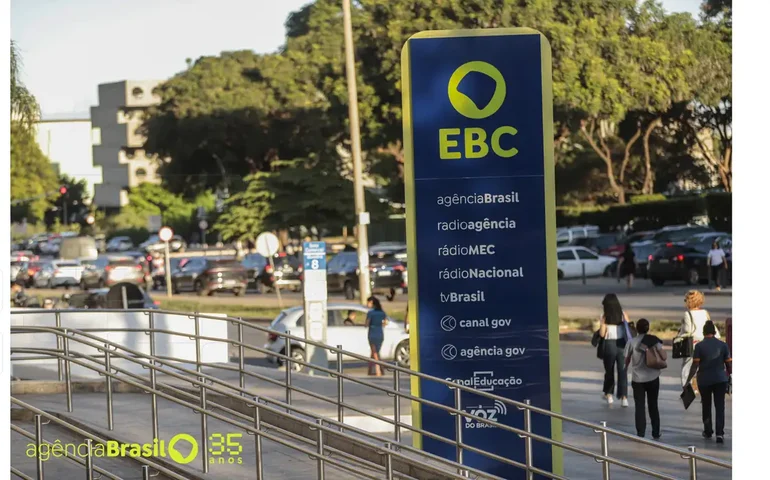 Rádio Nacional  amplia público jovem e atinge 400 mil pessoas todo mês