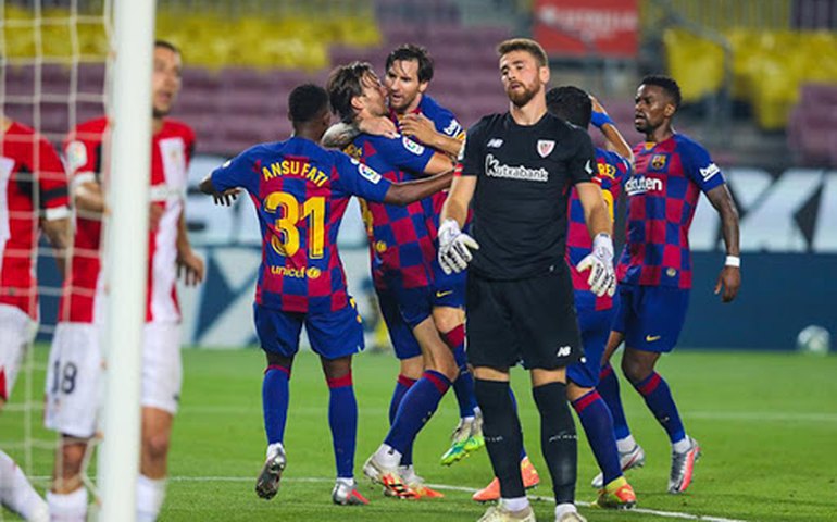 Setién não se preocupa com futuro no Barcelona: &#8216;Não penso ser meu último jogo&#8217;