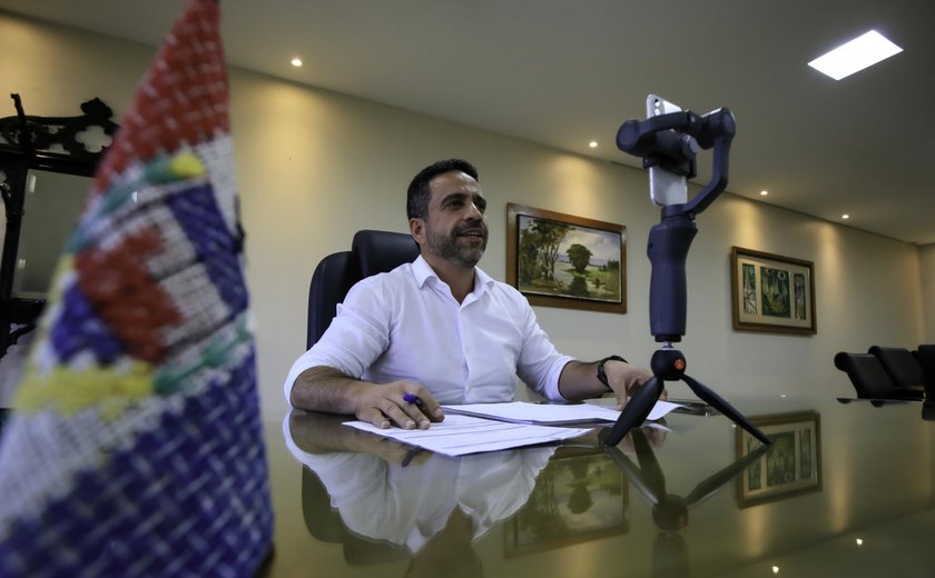 Paulo Dantas entrega caminhão e anuncia investimentos para Feliz Deserto