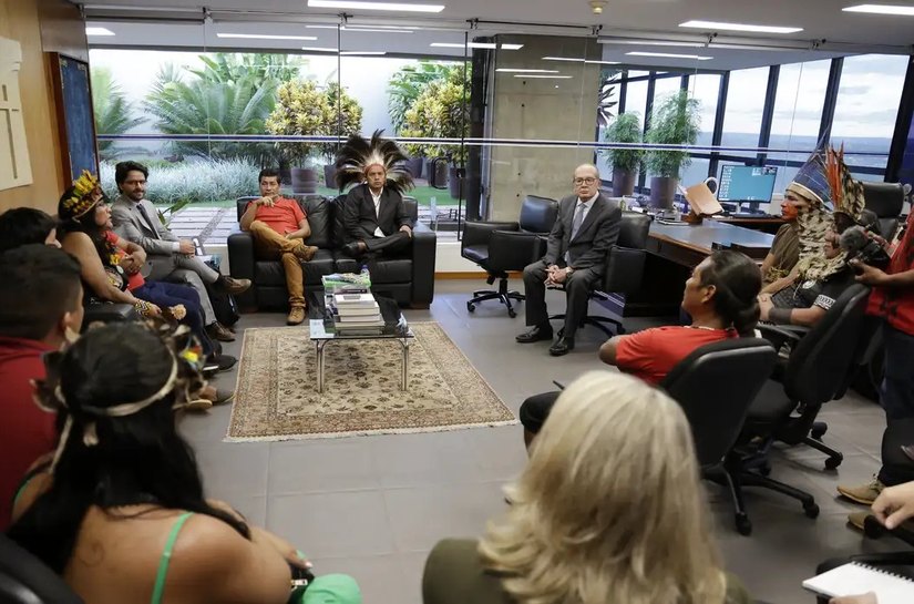 Relator do marco temporal, Mendes recebe representantes de indígenas