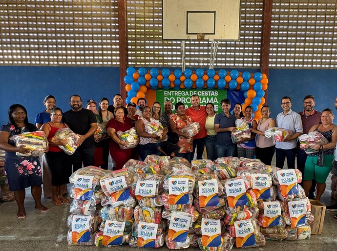 Prefeitura de Campo Alegre entrega mais de 2.500 cestas básicas pelo programa Bolsa Alegre