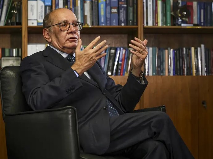 Gilmar Mendes suspende julgamento de Collor e leva caso a plenário do STF