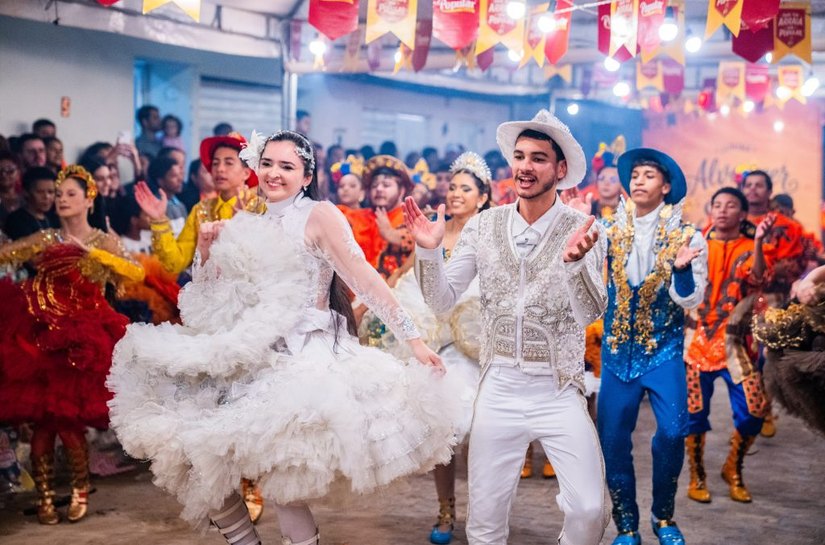 Arraiá Cavacultura reúne tradição, música e quadrilhas em noite de celebração