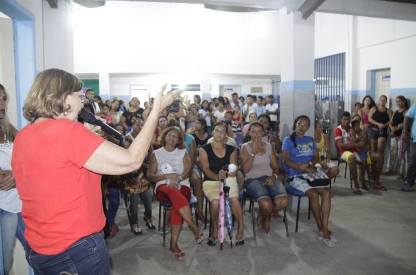 Eliza Alves visita Escola Esmeralda Figueiredo na Mata do Rolo