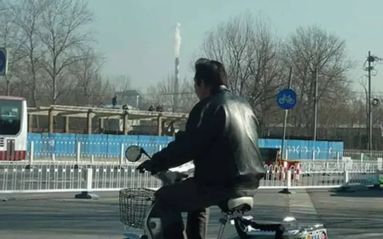 Proliferação de bicicletas elétricas aumenta incêndios atribuídos a baterias de íon-lítio