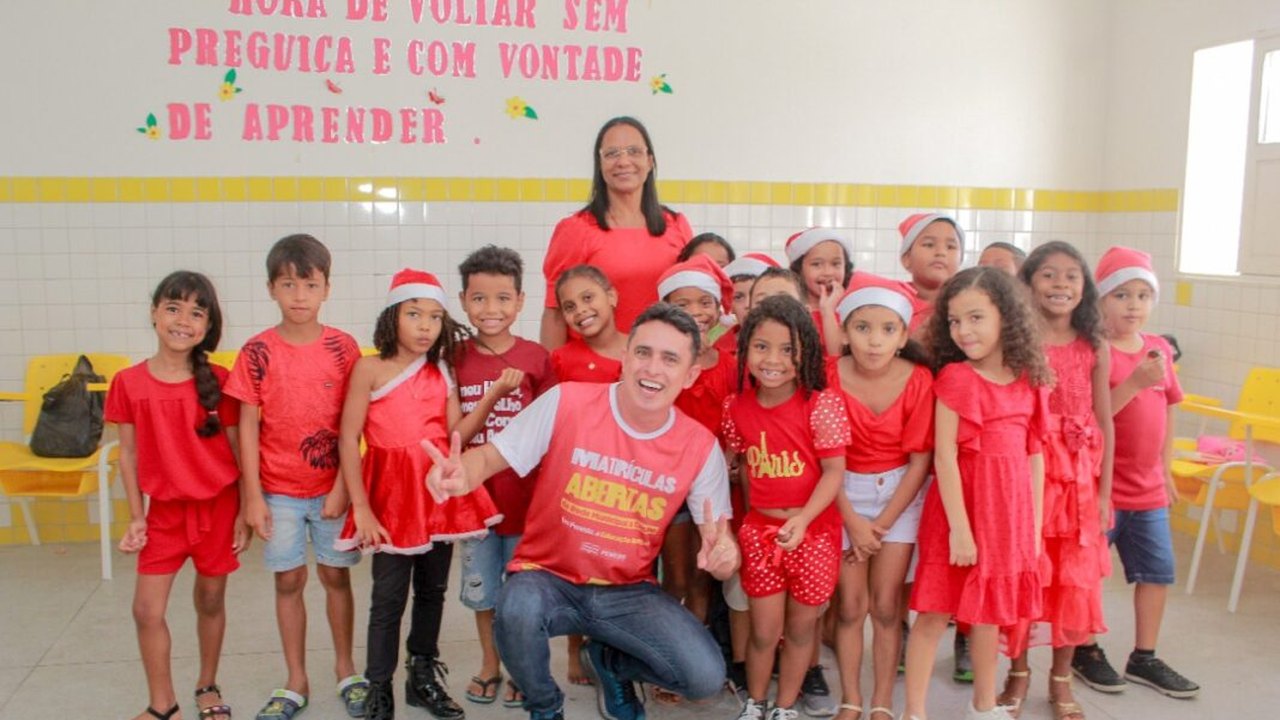 Prefeitura de Penedo inicia matrícula para rede de ensino do ano letivo de 2023
