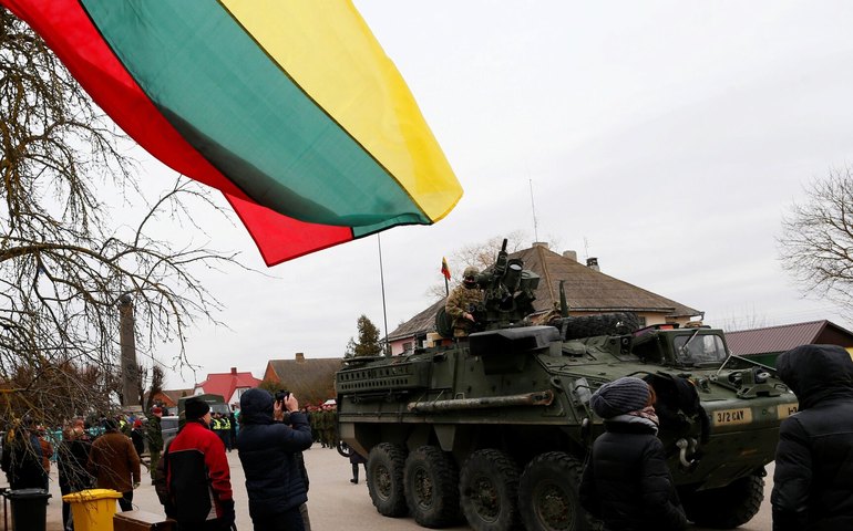'Próxima frente': Ocidente busca envolver Países Bálticos em conflito contra Rússia, alerta analista