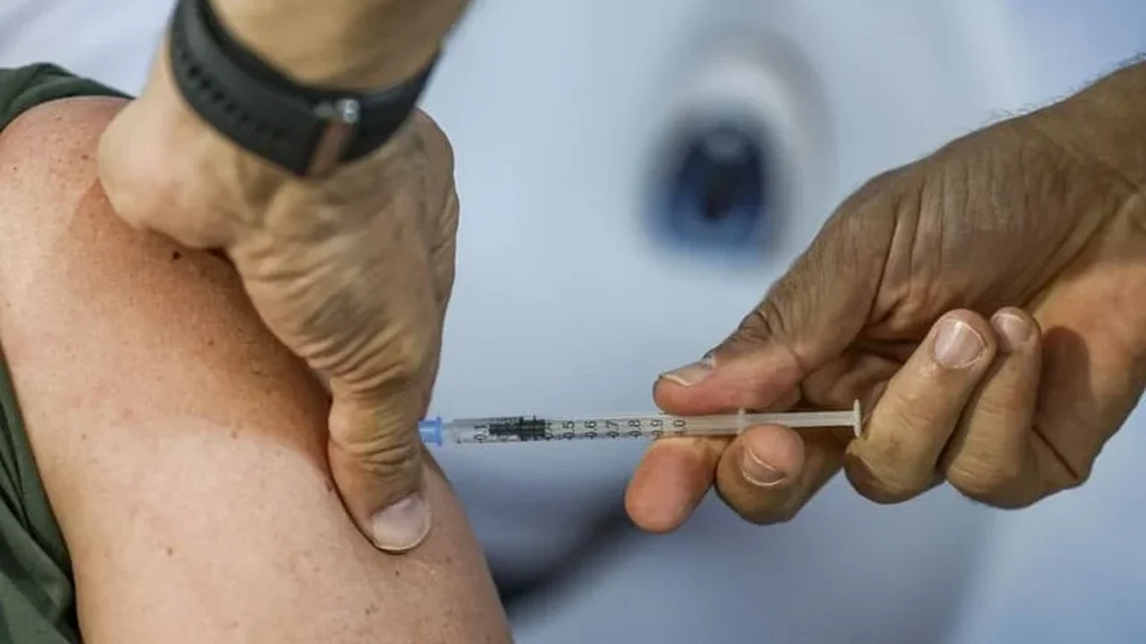 Saúde cria painel para identificar falhas na vacinação contra meningite