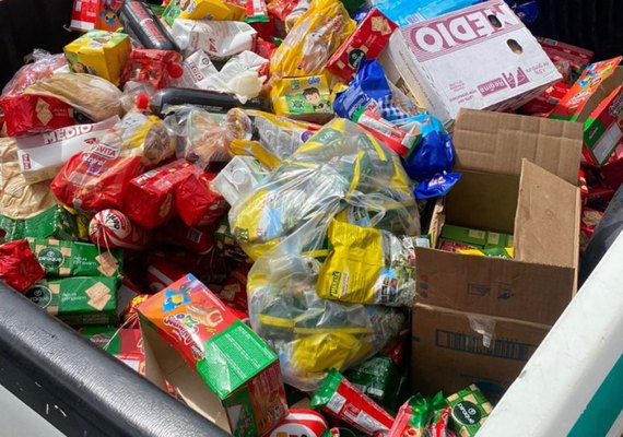 Vigilância Sanitária apreende 400 kg de alimentos impróprios para consumo no fim de semana