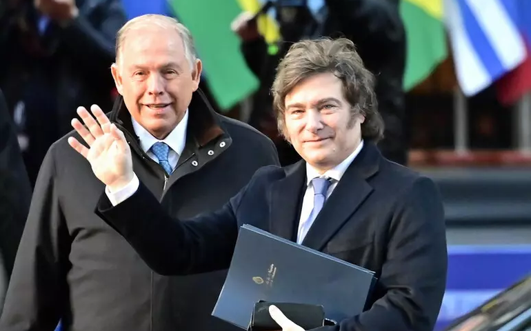 Chanceler da Argentina pede demissão às vésperas de eleições