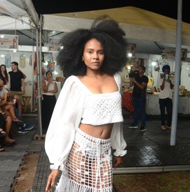 Feira Itinerante da Economia Solidária leva artesanato, desfile e atrações culturais à Pajuçara