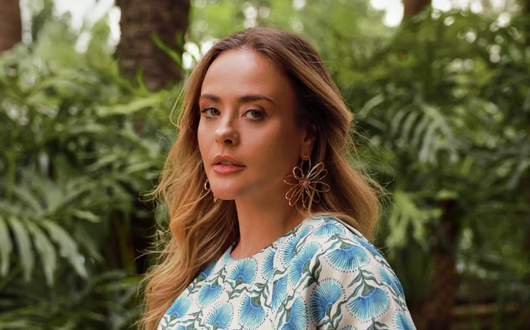 Juliana Silveira relata assédio de diretor da Record: 'Começou a me torturar no trabalho'