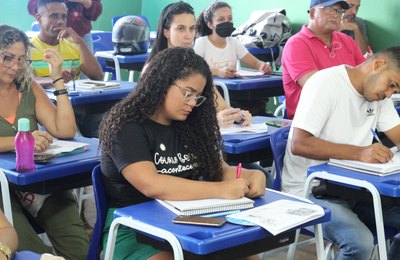 Estudantes do Núcleo de Línguas contam experiência com o curso de idiomas