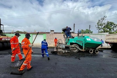 Onde antes era barro, agora é caminho: Maceió avança com pavimentação e transforma realidades