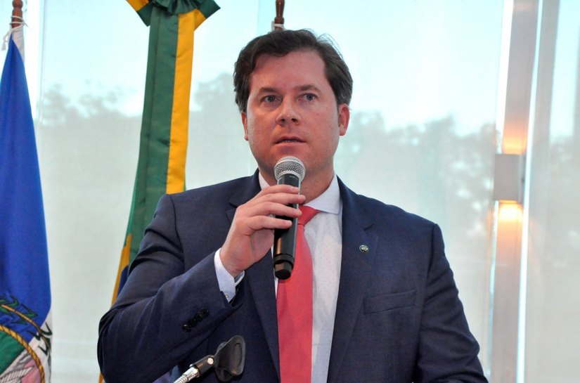 Marx garante R$ 705 mil para melhorar infraestrutura turística na orla de Maceió
