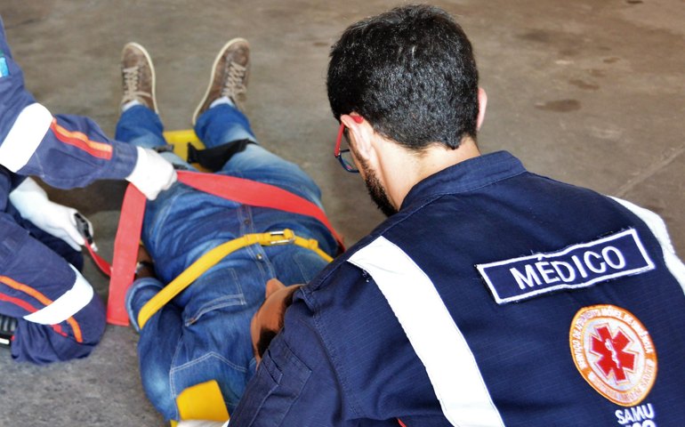 Samu promove estágio para 51 acadêmicos de Medicina da Uncisal