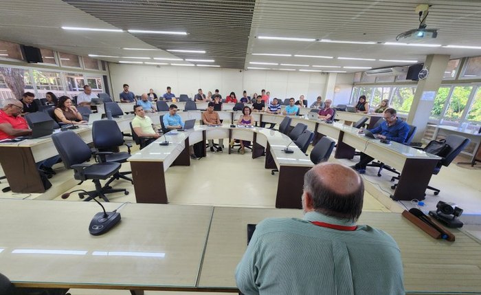Reunião realizada na Sala dos Conselhos Superiores Reunião realizada na Sala dos Conselhos Superiores