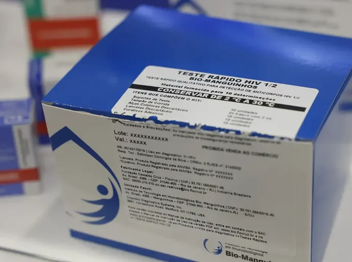 Fiocruz vai ampliar produção de kits diagnósticos para o SUS