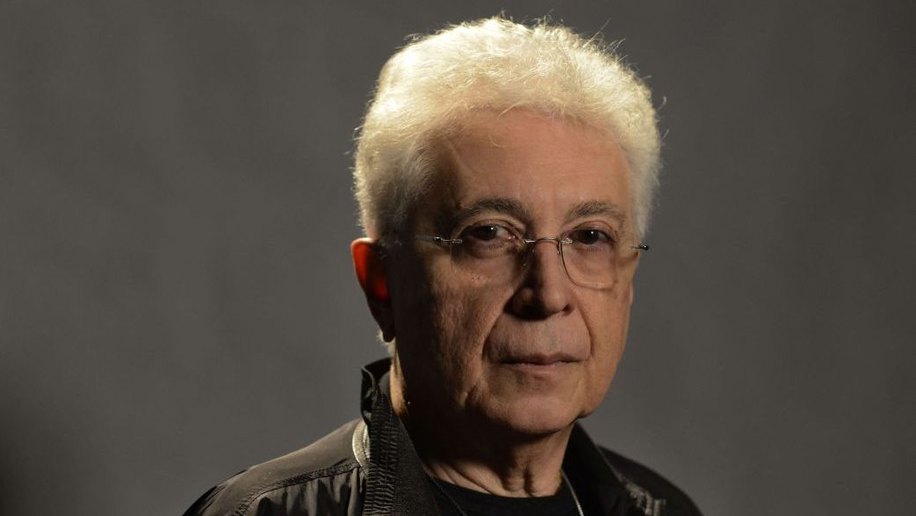 Aguinaldo Silva promove novela da Globo e procura namorado
