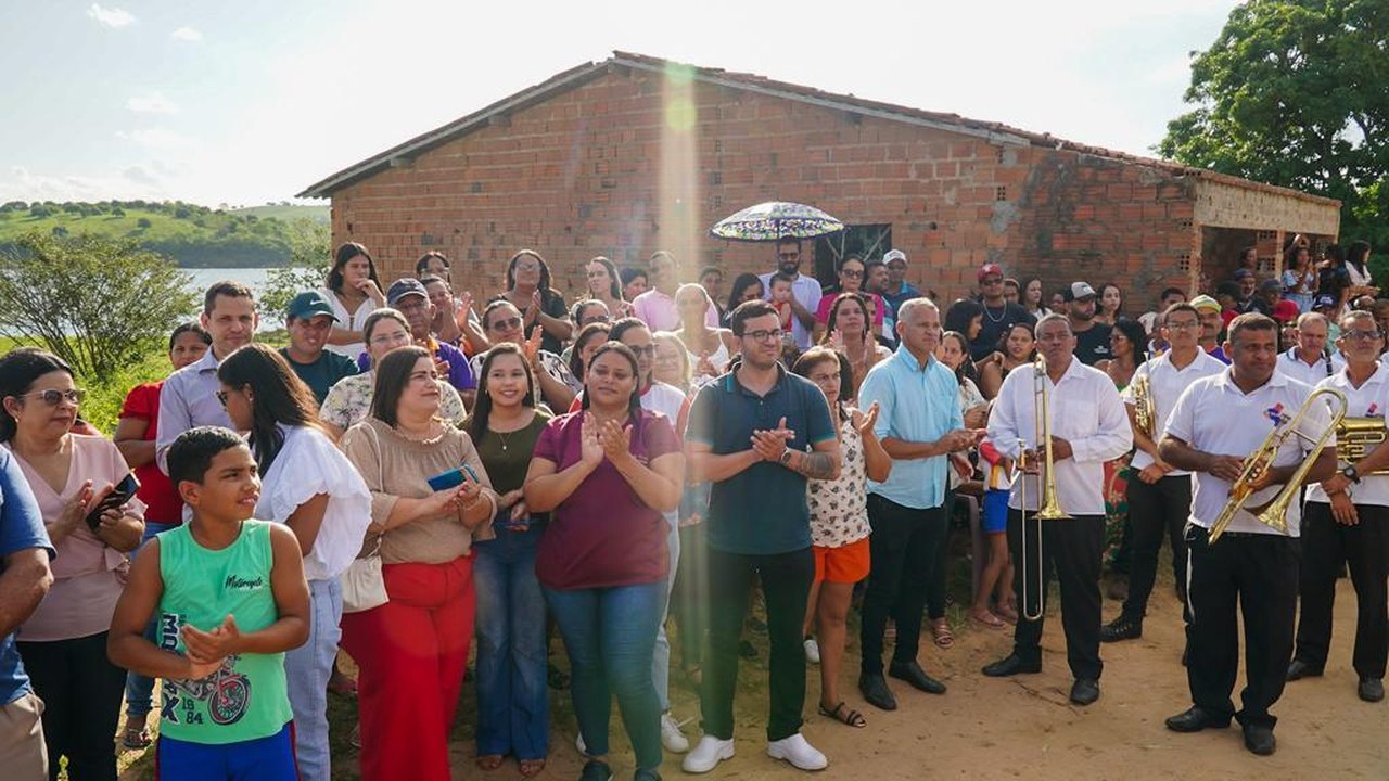 Prefeitura de Traipu entrega escola e unidade de saúde no Povoado Bom Jardim