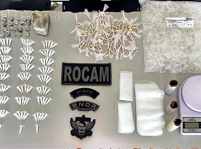 PM flagra mulher com mais de 420 porções de entorpecentes em Arapiraca