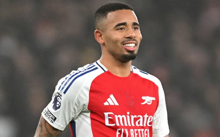 Gabriel Jesus e Martinelli marcam, Arsenal vira sobre o Brentford e assume o 2º lugar do Inglês
