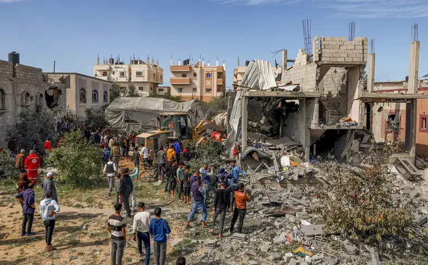 Ataque de Israel atinge fábrica de enriquecimento de urânio, não há vazamento radioativo