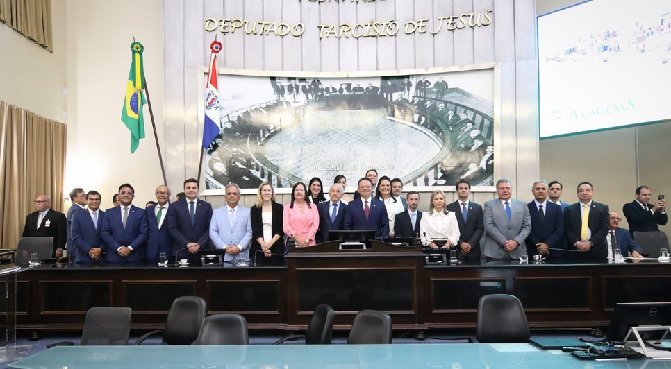 Projeto é de autoria da Mesa Diretora e relatoria de Ricardo Nezinho / Foto: Comunicação/ALE 