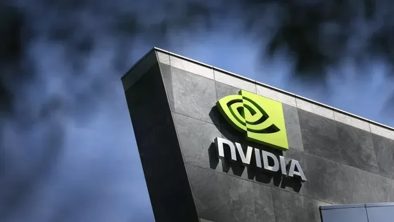 Maior fundo de pensão dos EUA amplia posição na Coinbase, Palantir, Nvidia e Robinhood