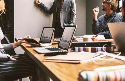 Crise de liderança amplia pressão dos CEOs sobre gestão de pessoas nas empresas
