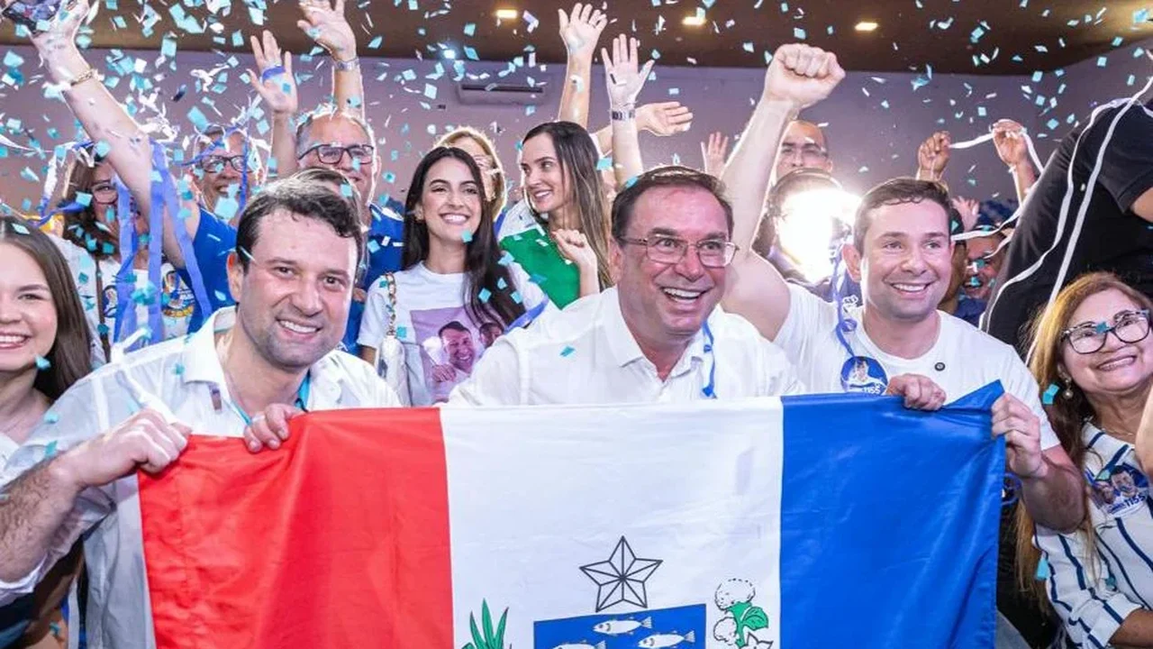 Daniel e Lucas homenageiam Luciano Barbosa durante encontro com a educação