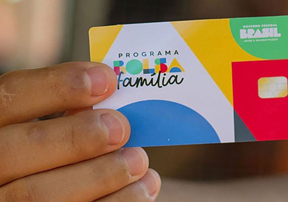 Caixa paga novo Bolsa Família a beneficiários com NIS de final 7
