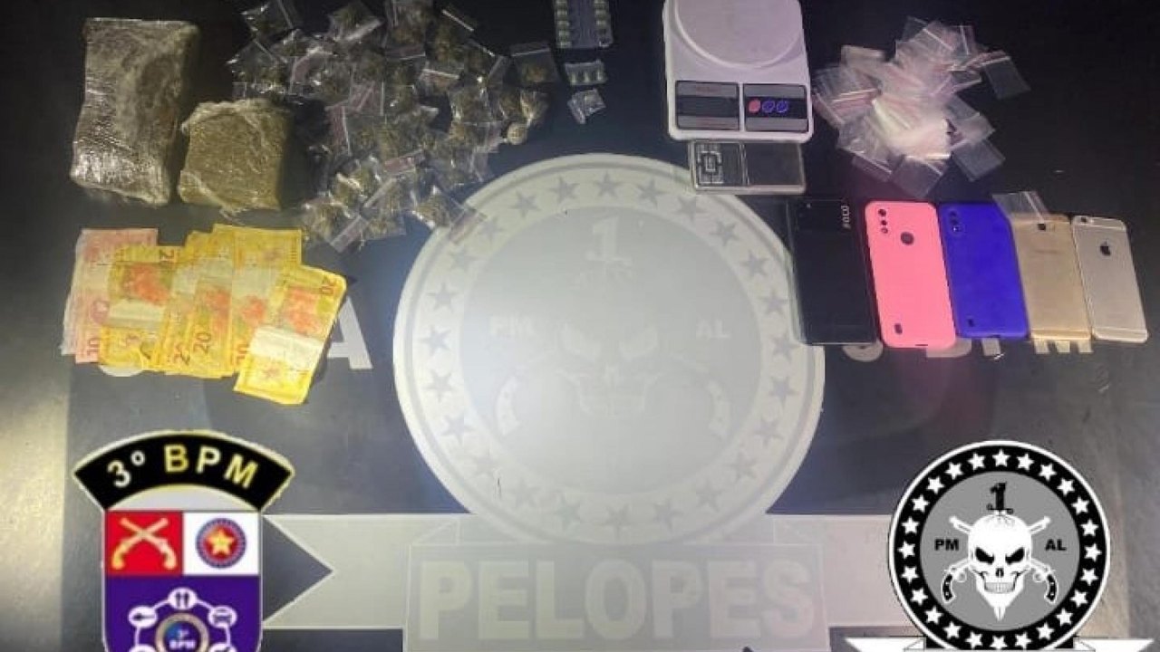 PM apreende arma de fogo e drogas durante ações em Maceió, Olivença e Arapiraca
