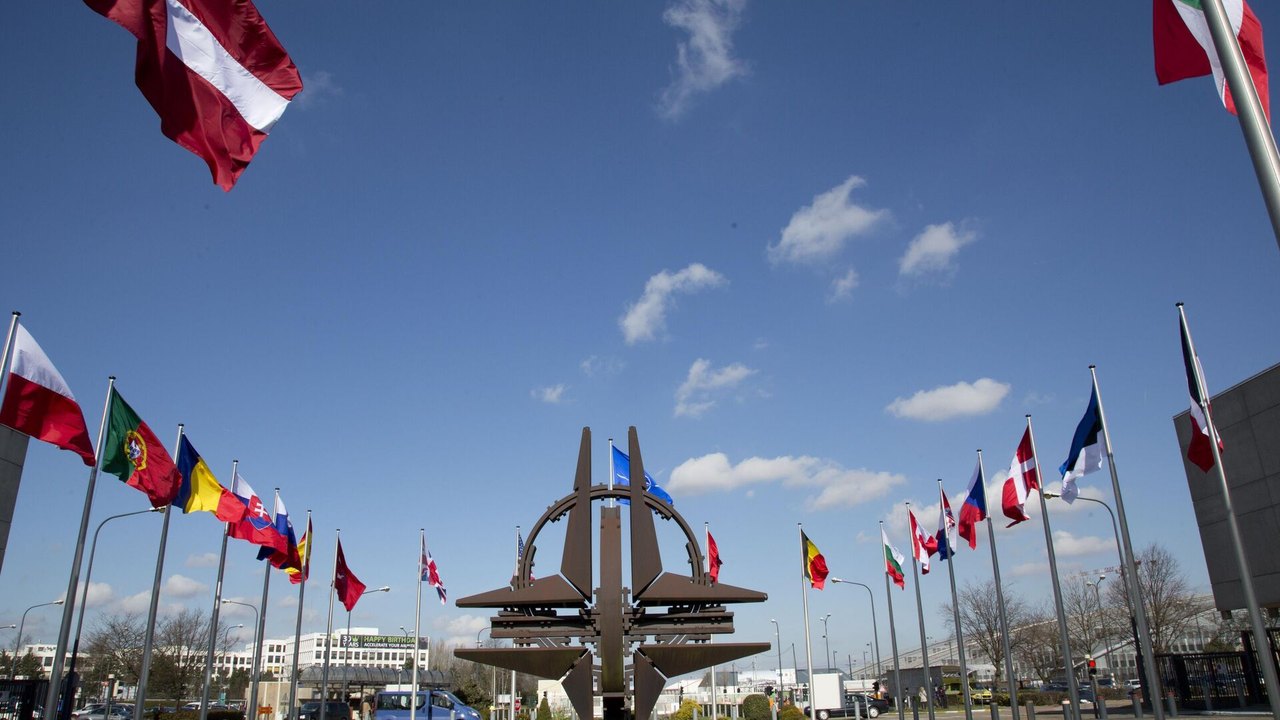 Retirada de ativos dos EUA pode deixar OTAN mais vulnerável na Europa, diz mídia