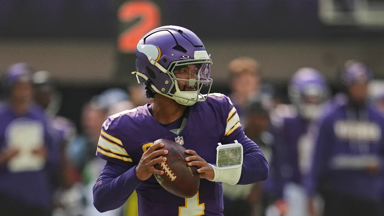 Kyler Murray retornará como quarterback dos Vikings esta semana após ser liberado do protocolo de concussão.