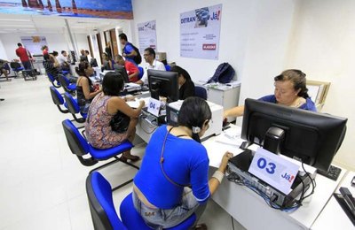 Detran alerta sobre atendimento na Central Já! do Maceió Shopping
