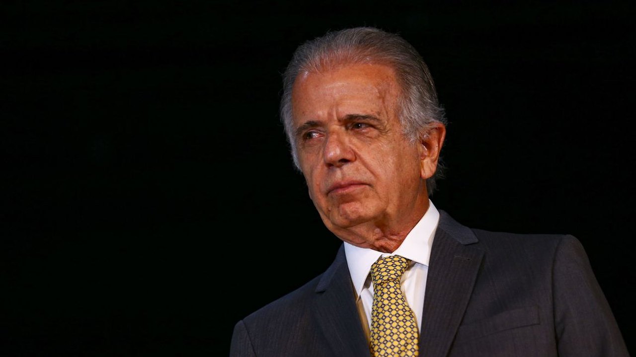 José Múcio assume o Ministério da Defesa do Governo Lula