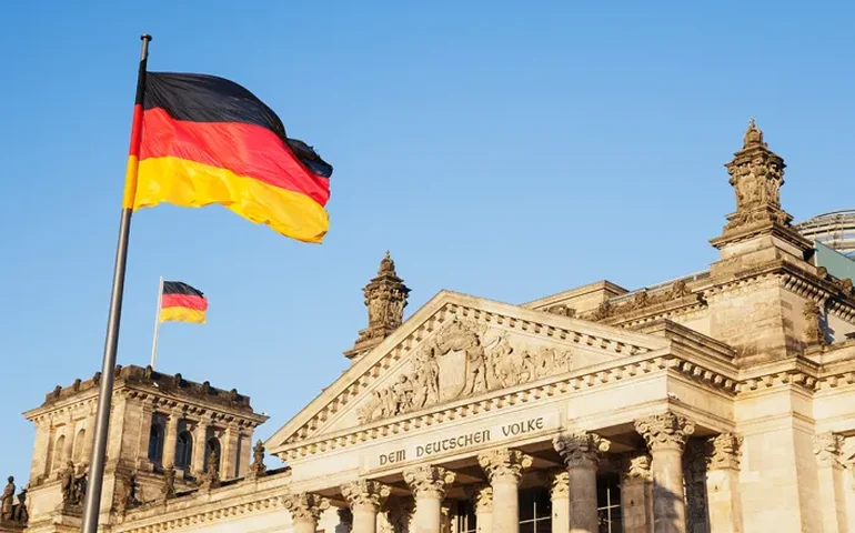 Presidente aprova data de eleições nacionais para setembro de 2025