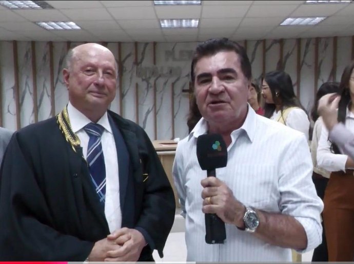 Presidente Fernando Toledo participa de última sessão plenária antes da aposentadoria